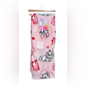 Charming Pink Cat Throw Blanket